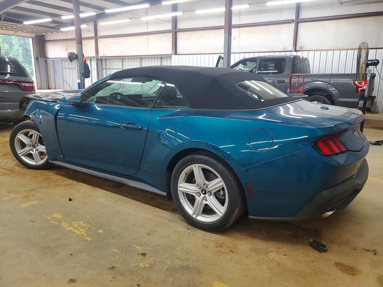 2026 Ford Mustang - Image 2