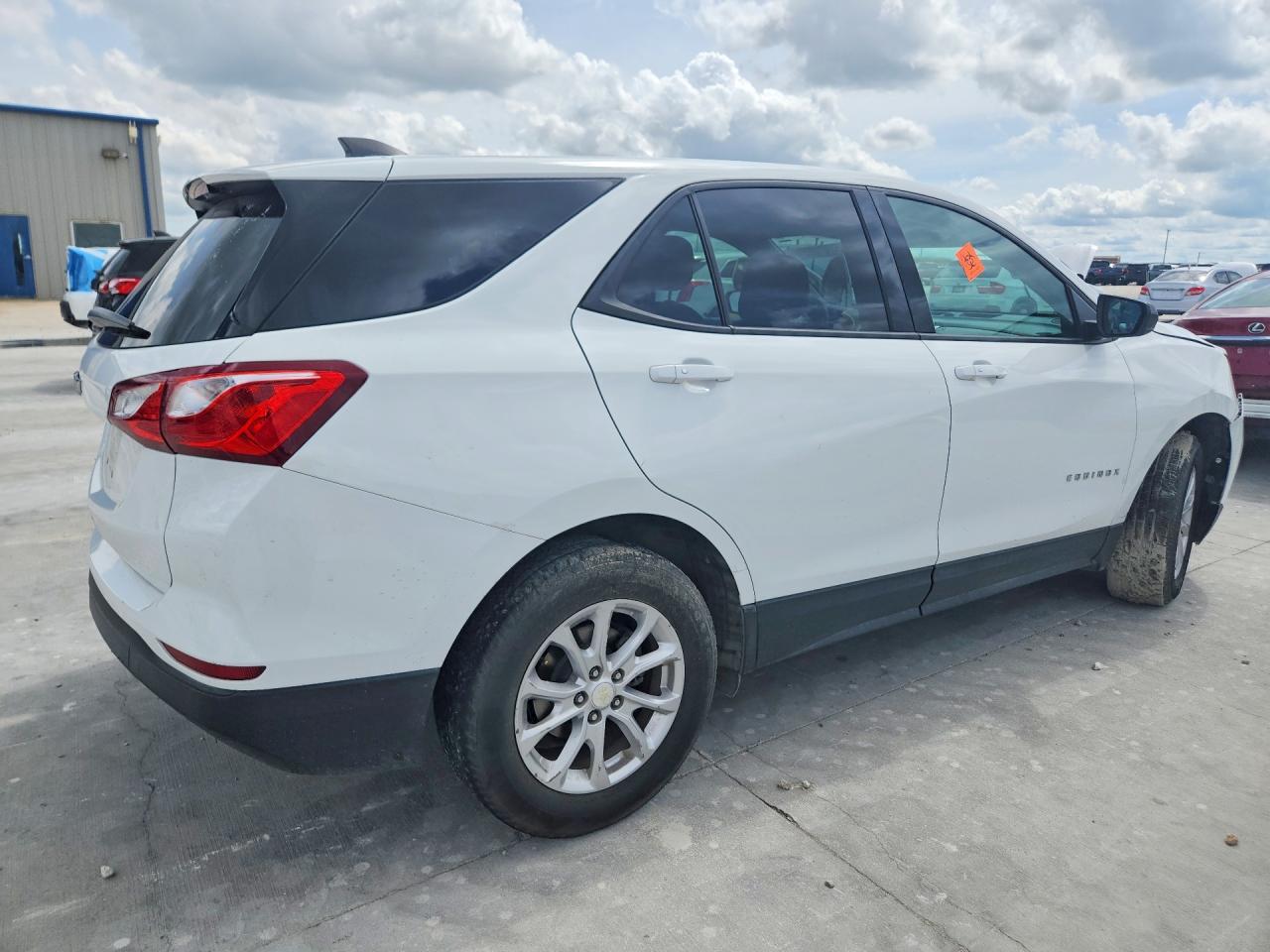 2019 Chevrolet Equinox Ls - Image 3