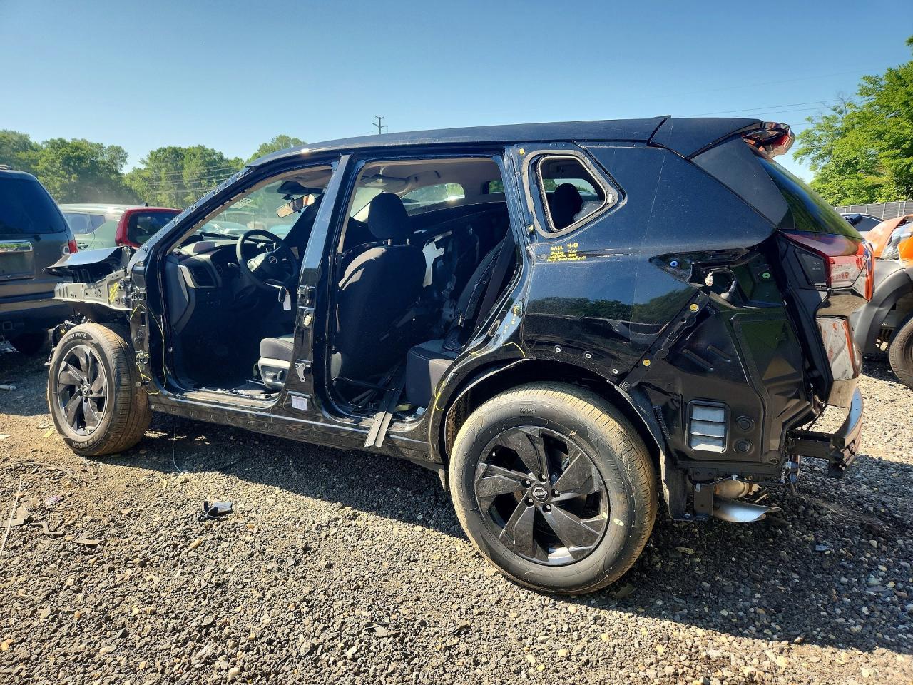 2026 Nissan Rogue Sv - Image 2