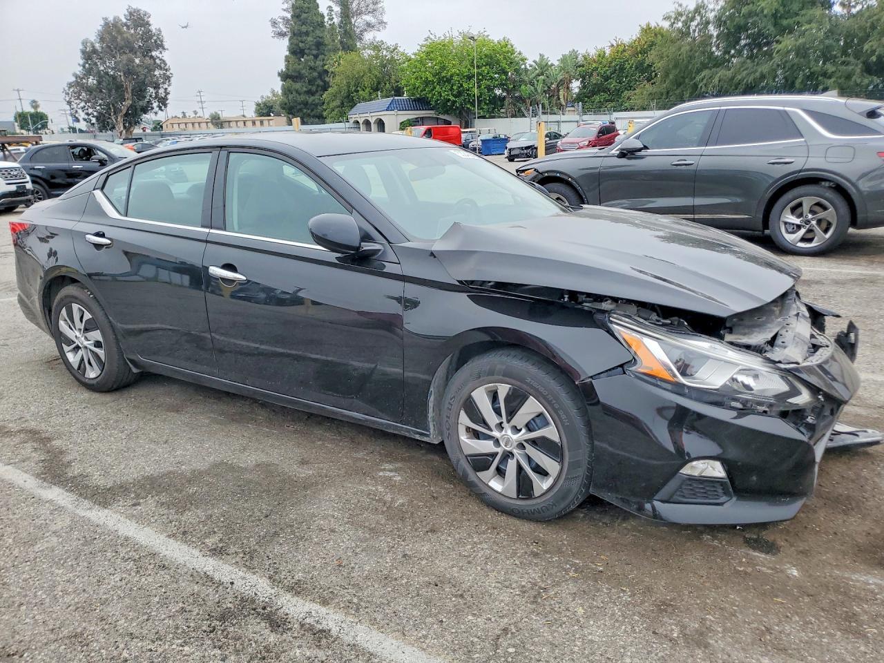 2020 Nissan Altima S - Фото 4