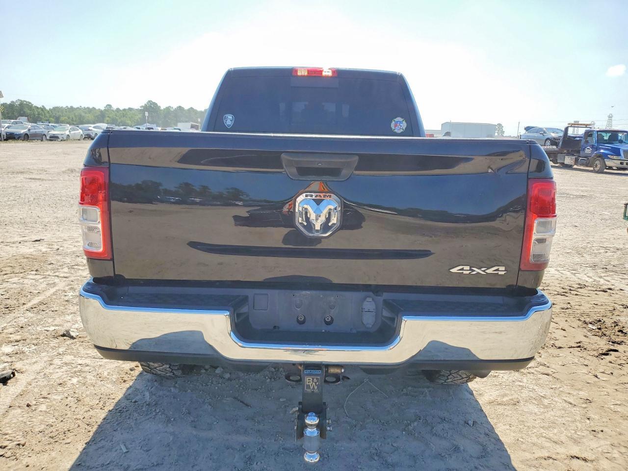 2022 Ram 2500 Tradesman - Image 6