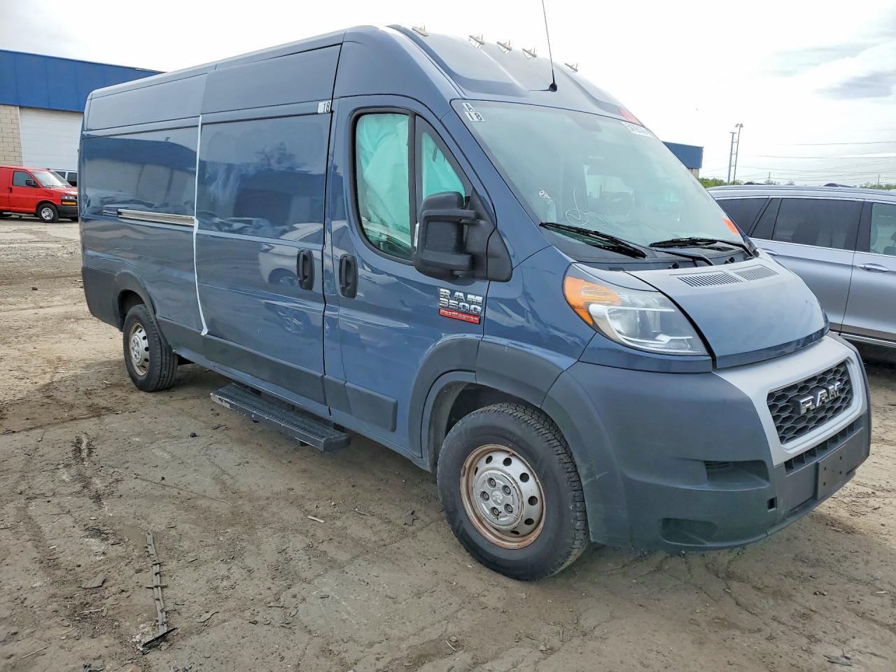 2020 Ram Promaster 3500 Delivery Van - Фото 4