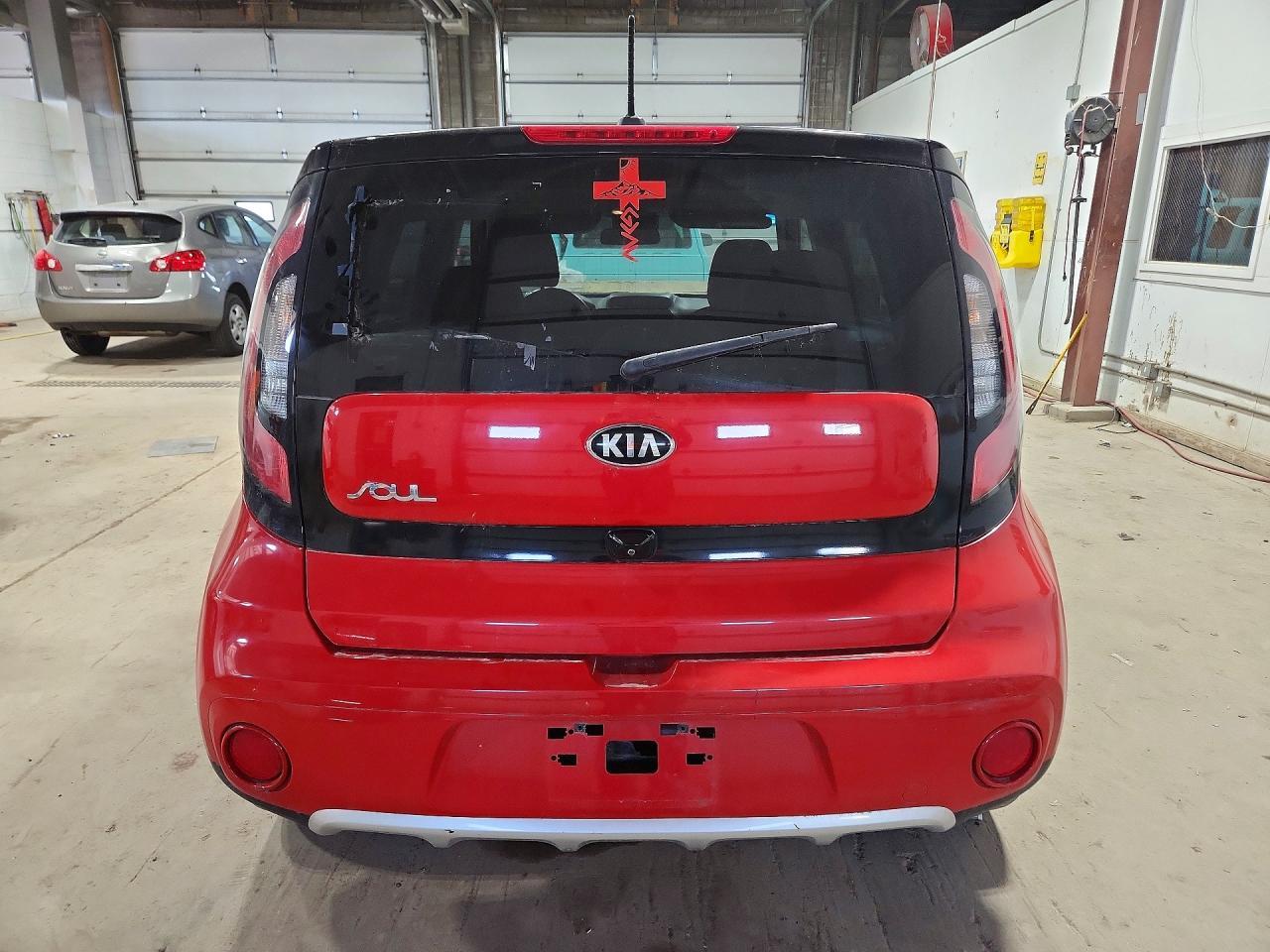 2017 Kia Soul + - Фото 6