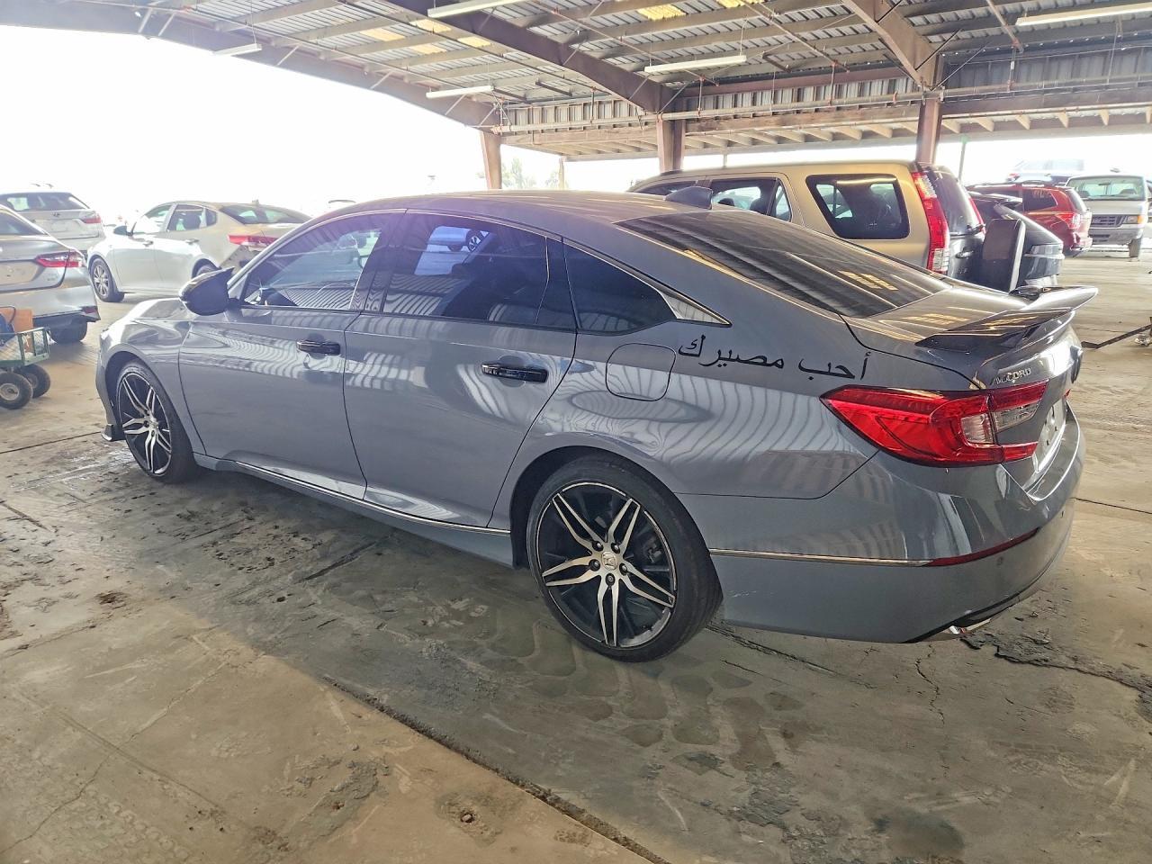 2022 Honda Accord Touring Hybrid - Фото 2
