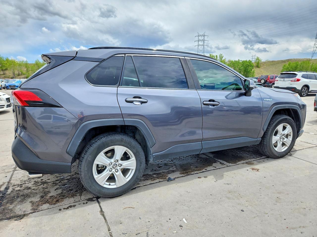 2020 Toyota Rav4 Hybrid Xle - Image 3