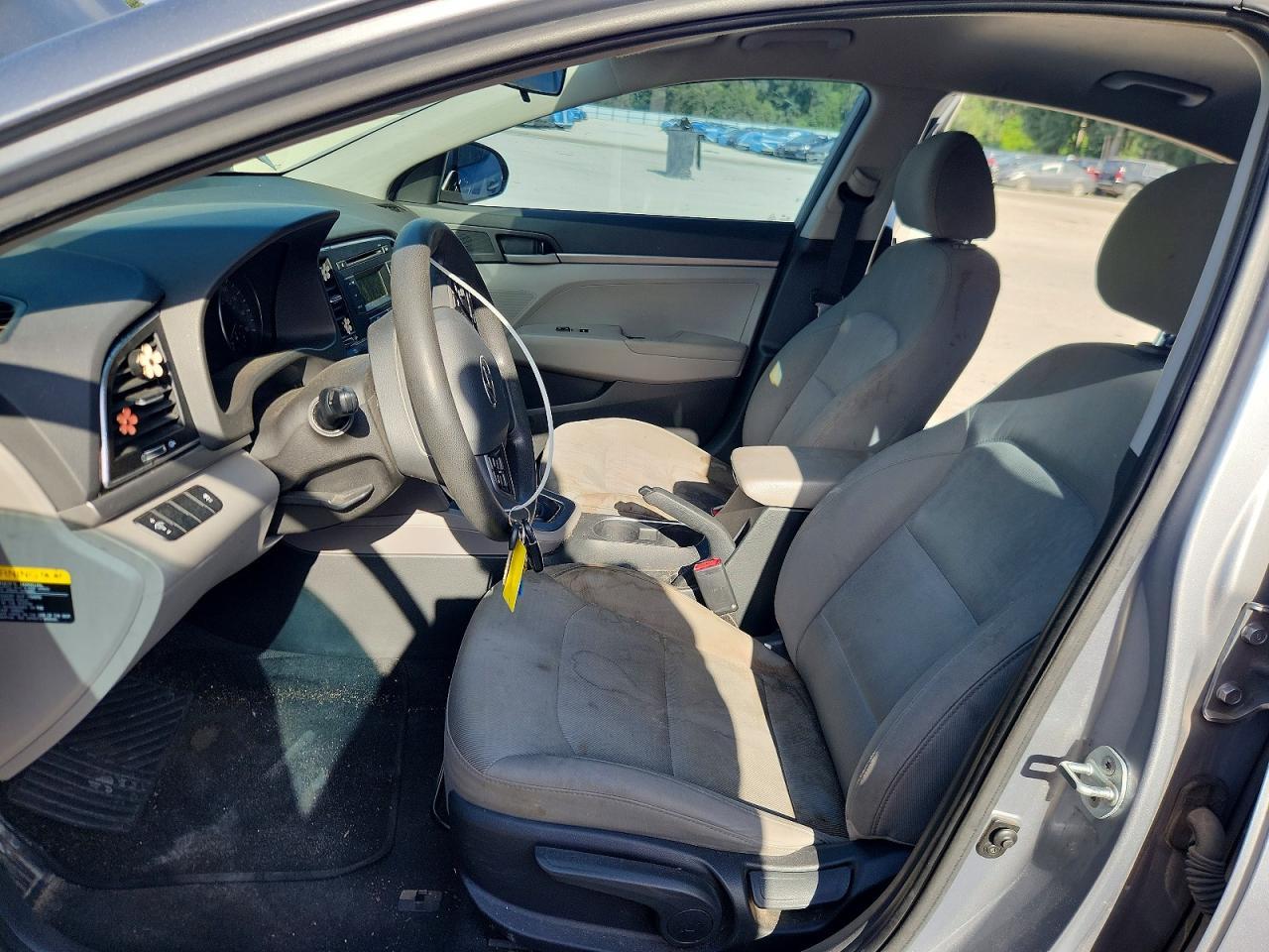 2017 Hyundai Elantra Se - Image 7