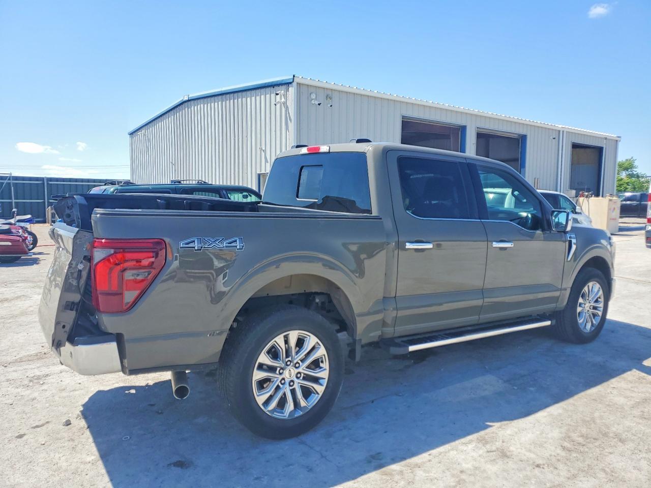2025 Ford F150 Lariat - Фото 3