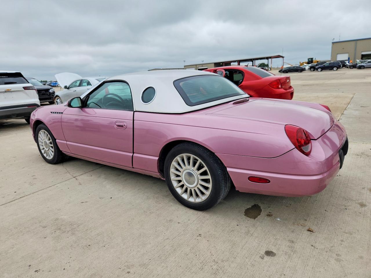 2004 Ford Thunderbird - Фото 2