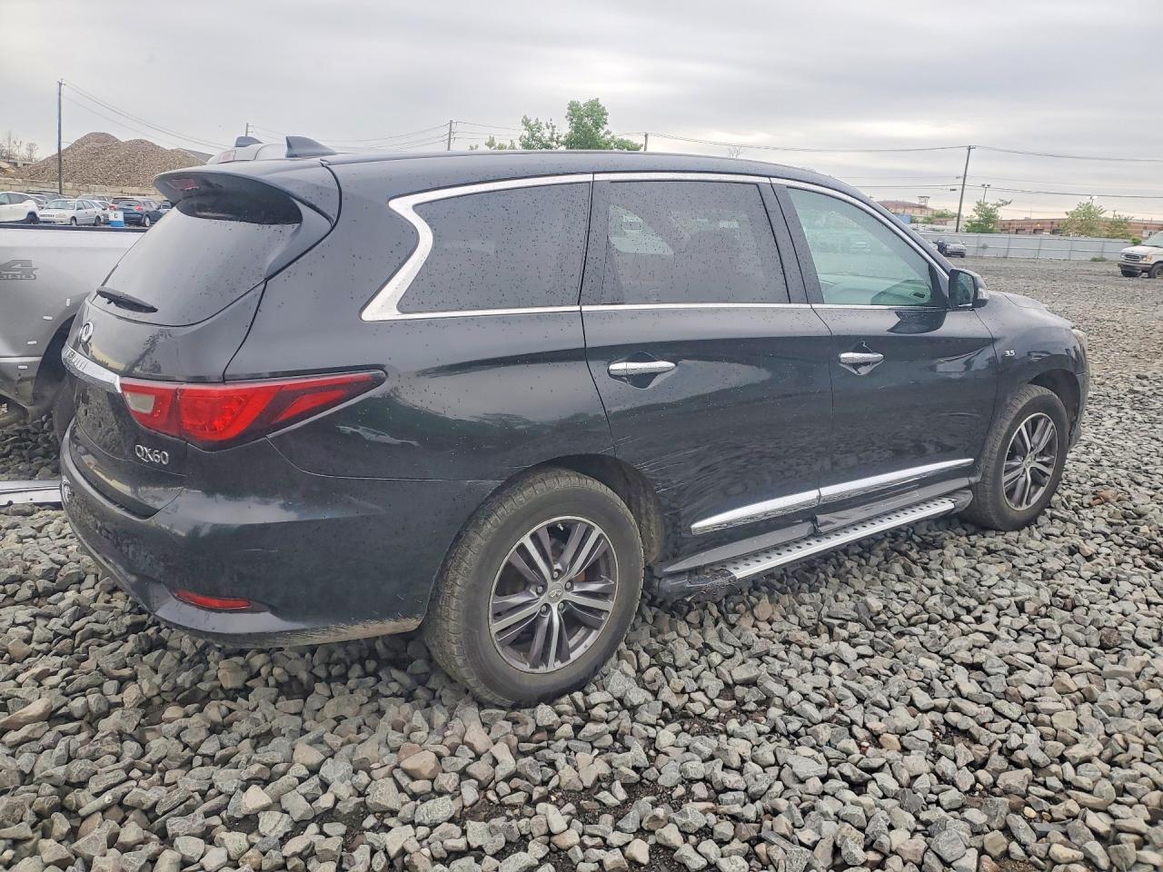 2017 Infiniti Qx60 Base - Image 3