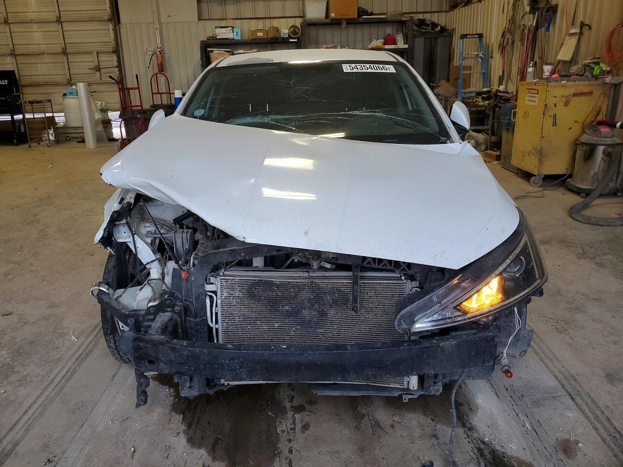 2019 Hyundai Elantra Se - Фото 5