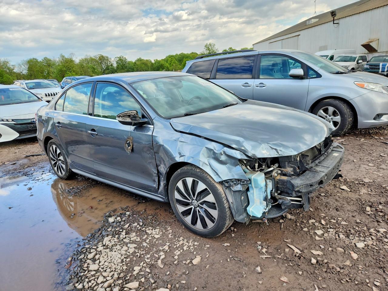 2016 Volkswagen Jetta Hybrid - Фото 4