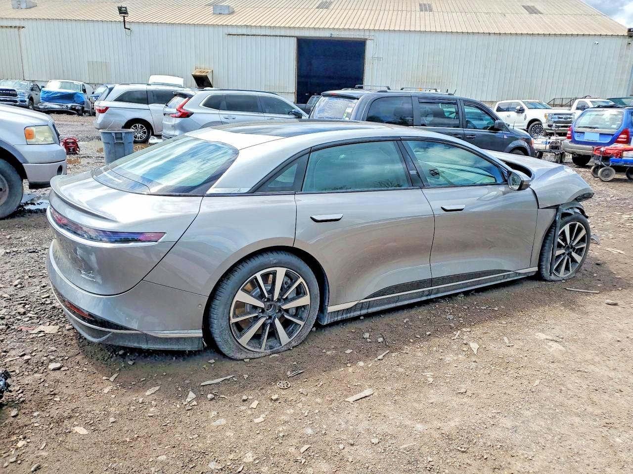 2025 Lucid Motors Air Touring - Image 3