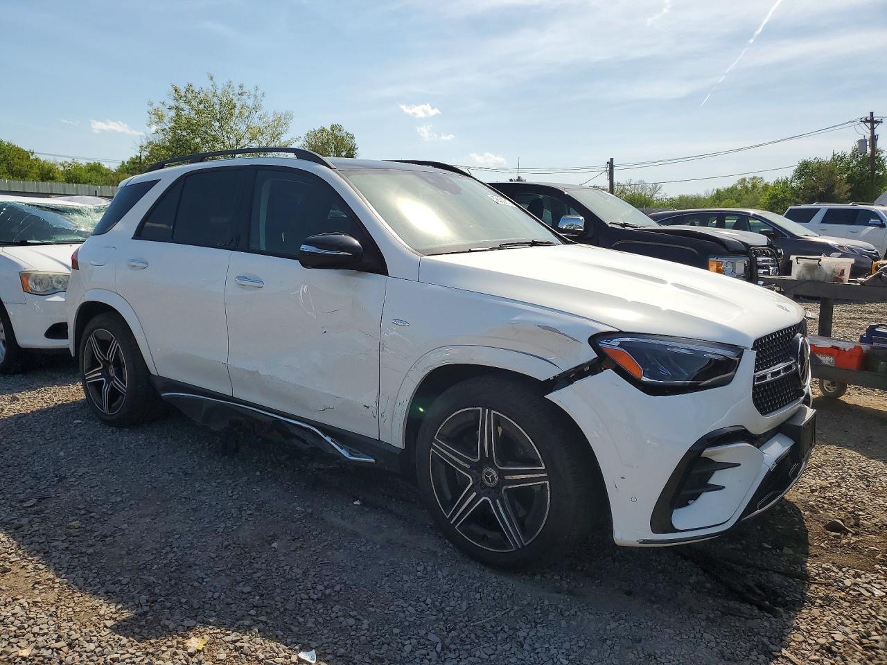 2025 Mercedes-Benz Gle 450E 4Matic - Image 4