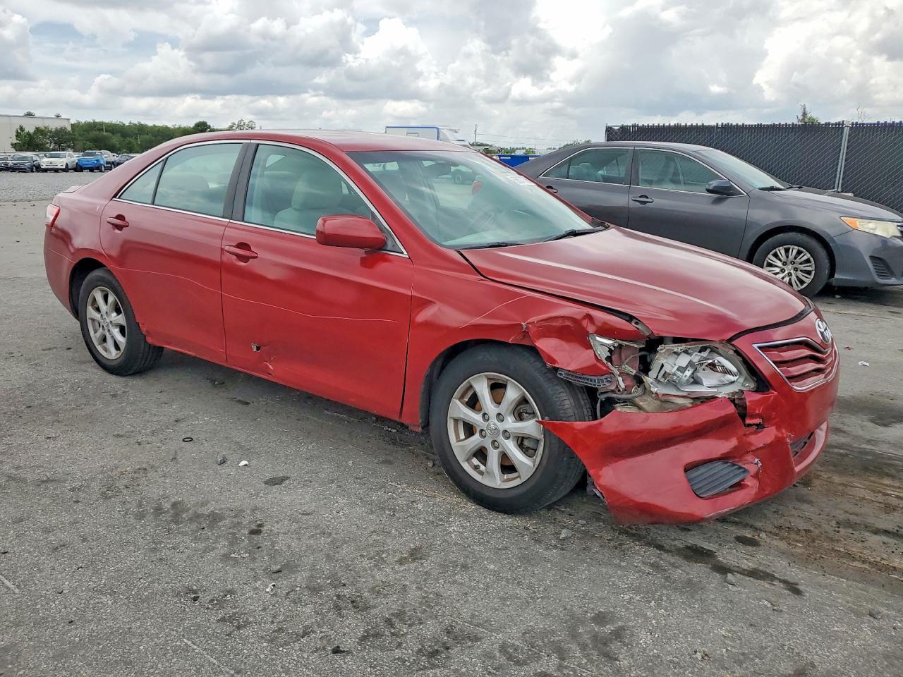 2011 Toyota Camry Base - Фото 4