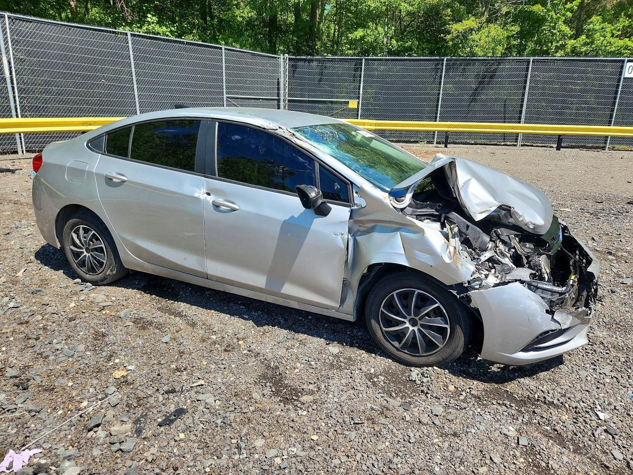 2018 Chevrolet Cruze Ls - Фото 4