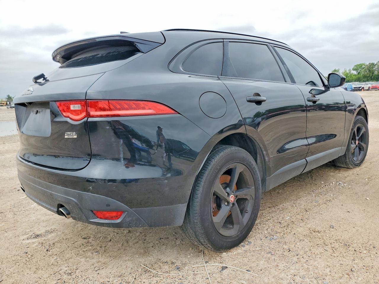 2020 Jaguar F-Pace Prestige 25T - Image 3