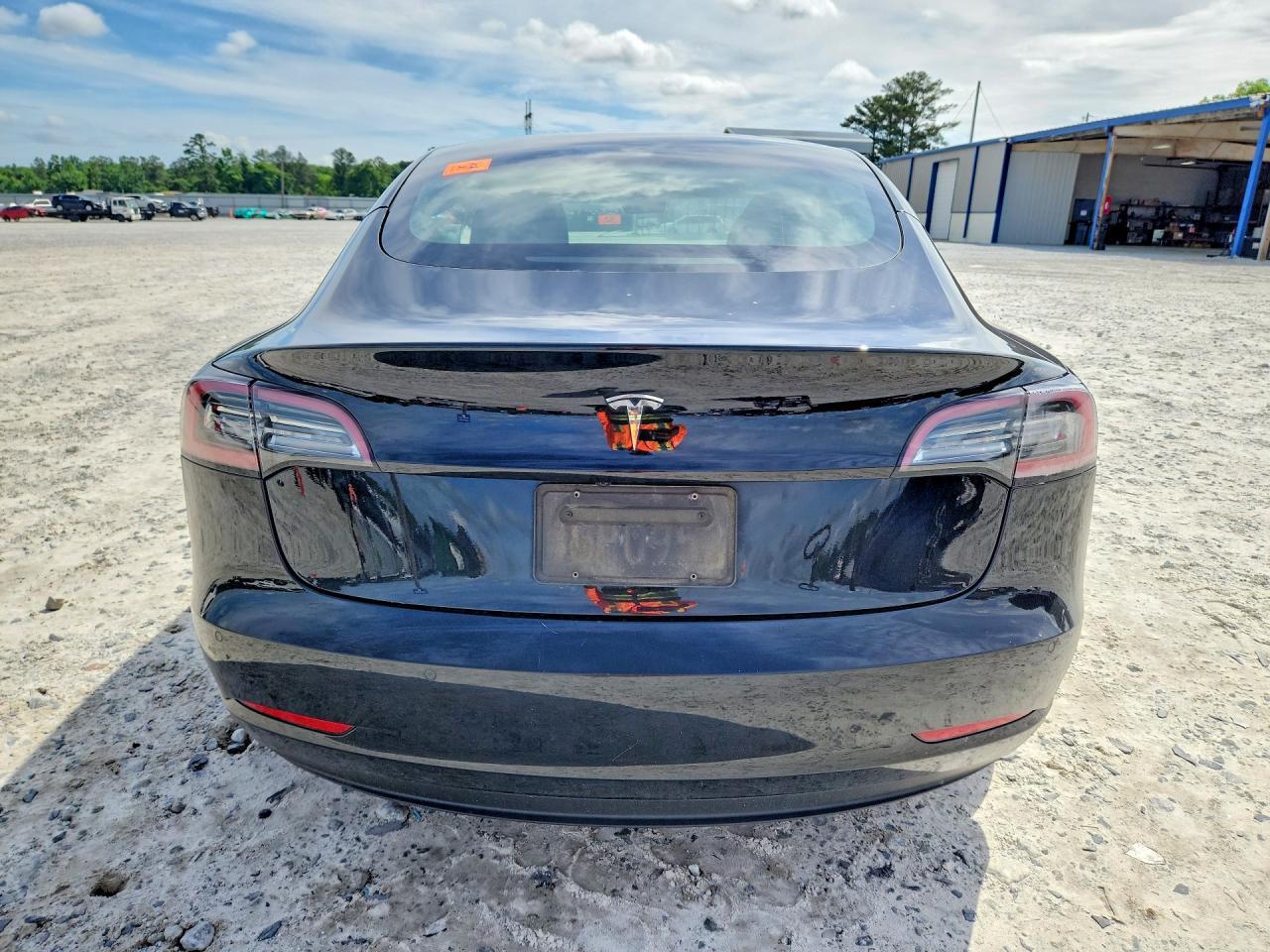2022 Tesla Model 3 - Фото 6