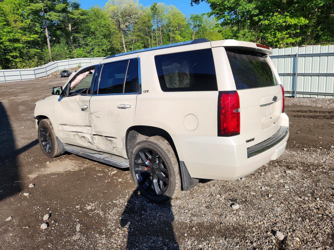 2015 Chevrolet Tahoe K1500 Ltz - Image 2