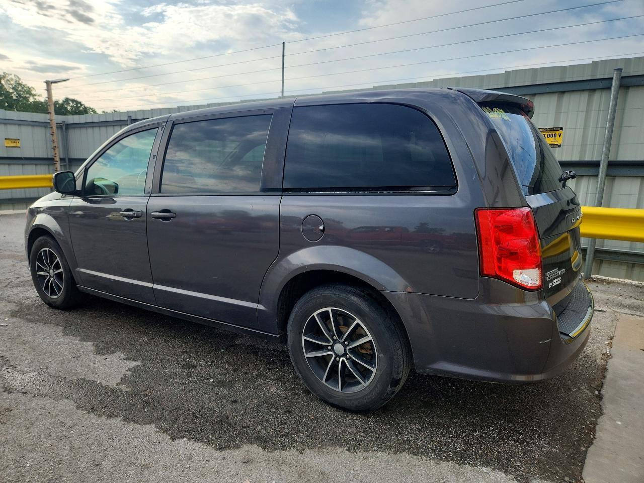 2018 Dodge Grand Caravan Gt - Фото 2