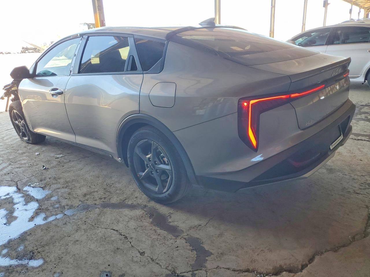 2026 Kia K4 Lxs - Image 2