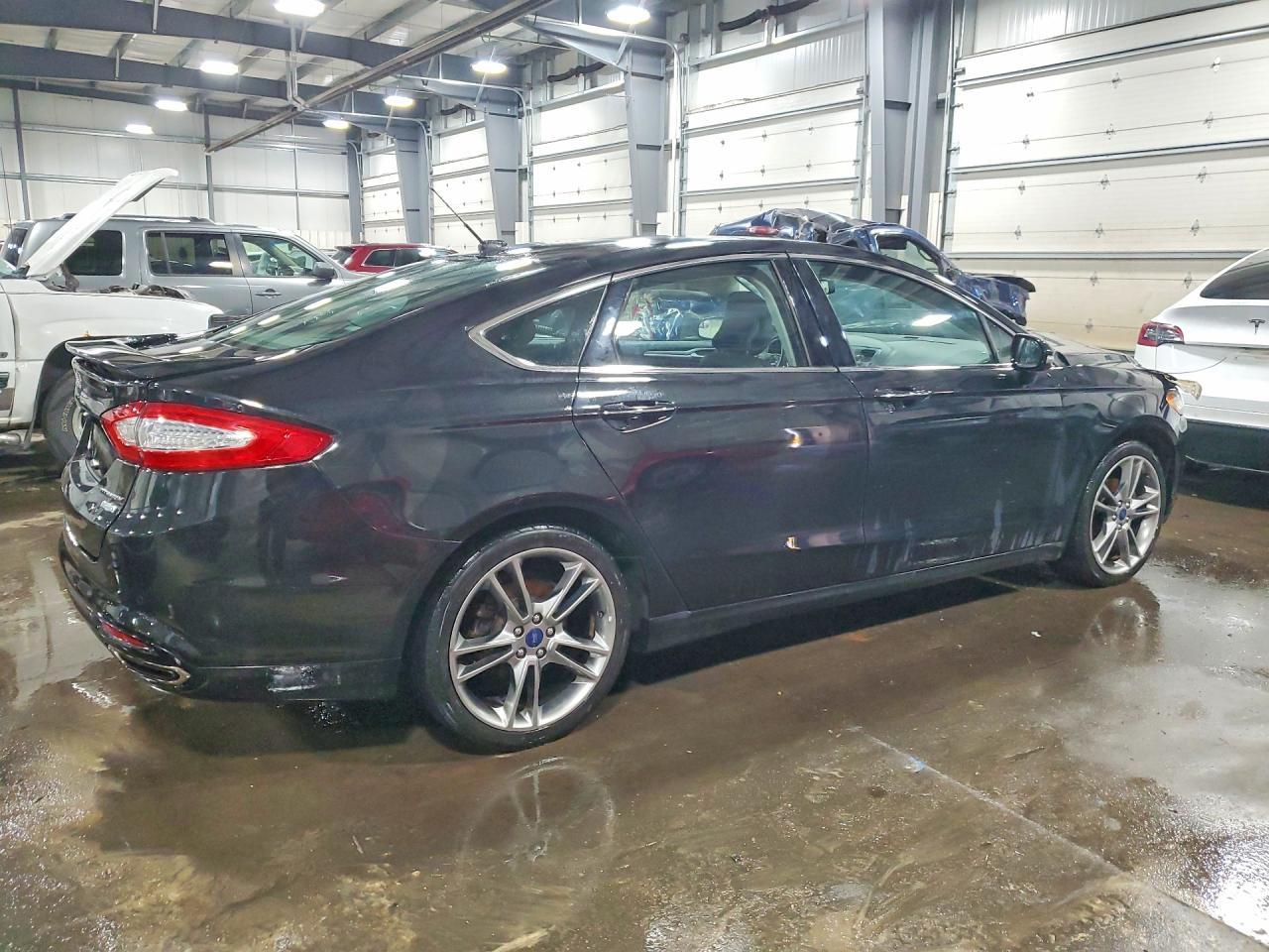 2015 Ford Fusion Titanium - Фото 3