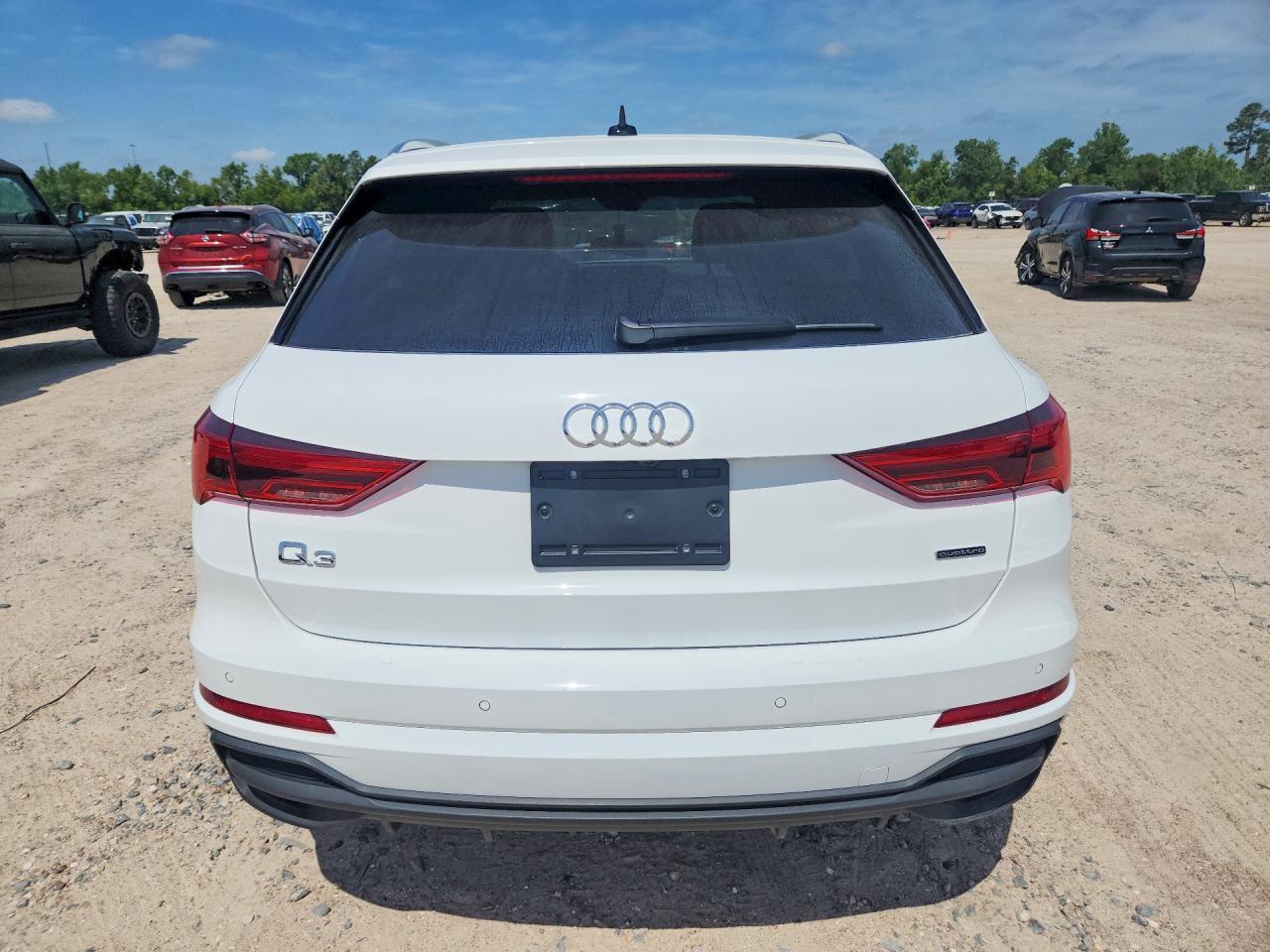 2025 Audi Q3 Premium S Line 45 - Фото 6
