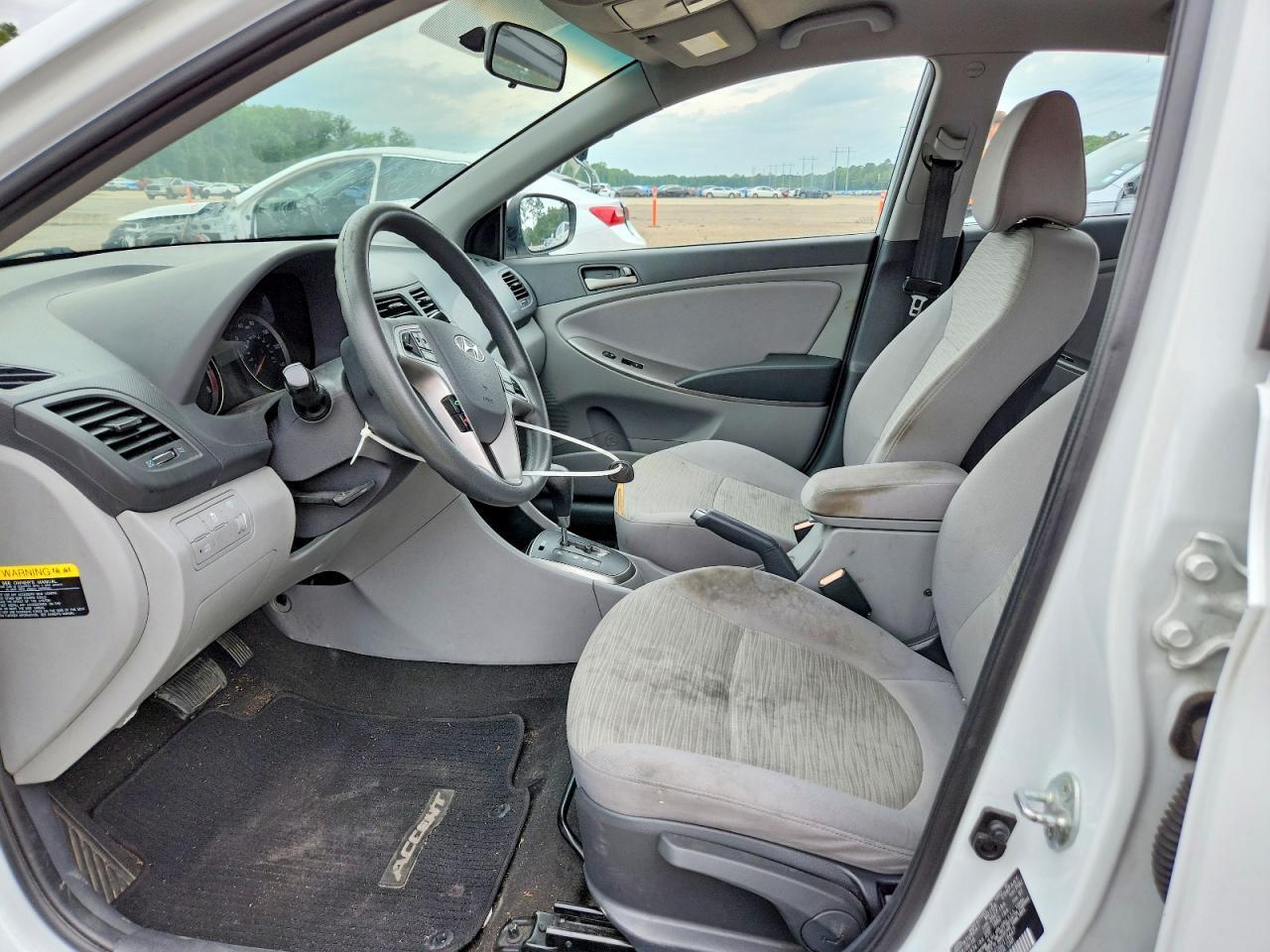 2016 Hyundai Accent Se - Фото 7