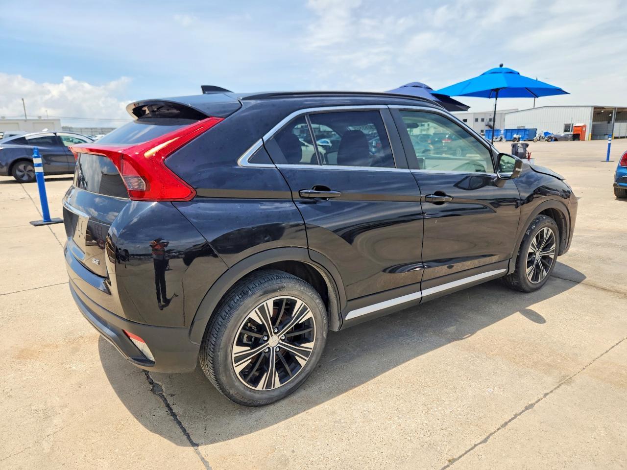 2020 Mitsubishi Eclipse Cross - Фото 3