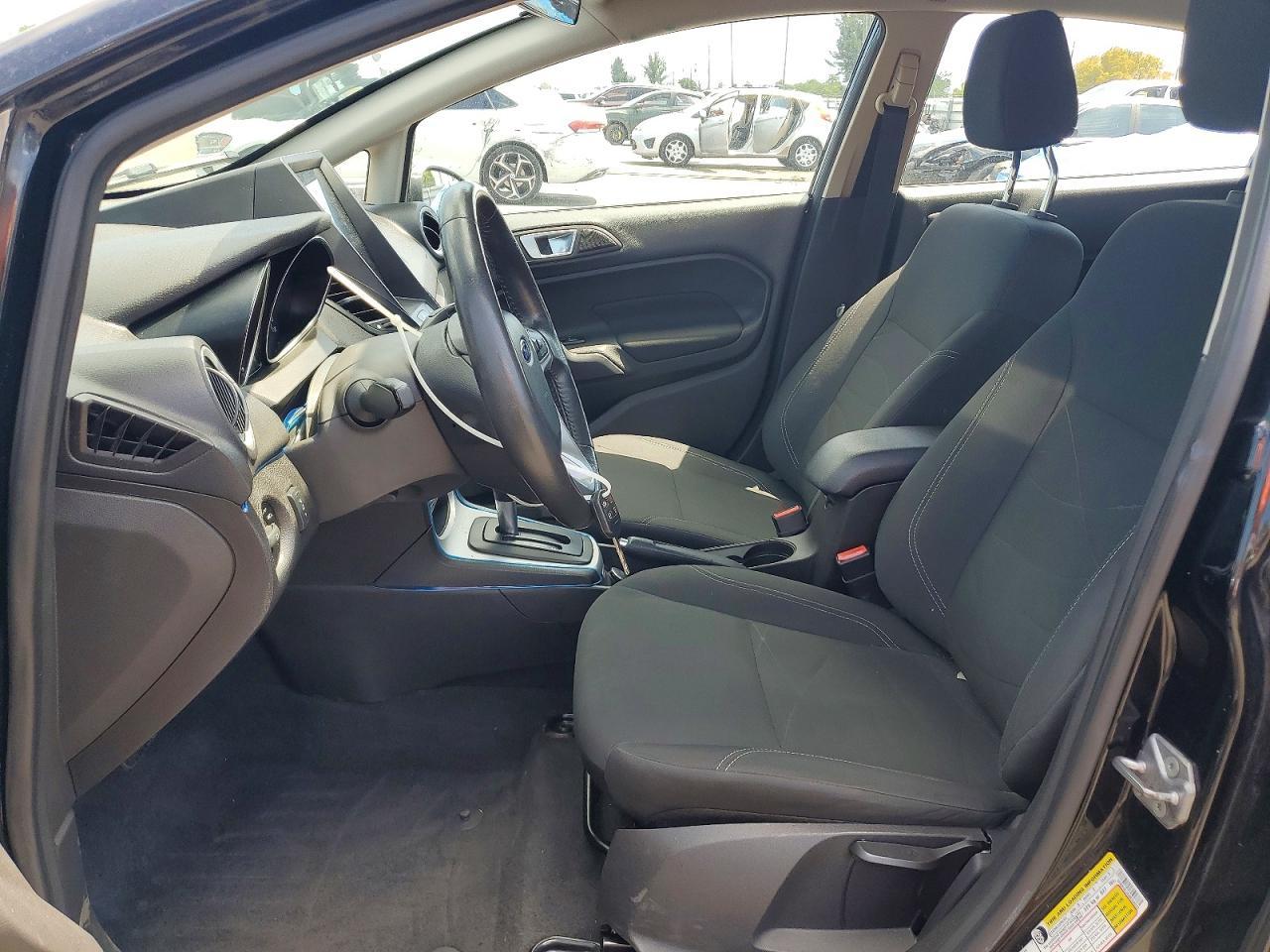 2016 Ford Fiesta Se - Фото 7