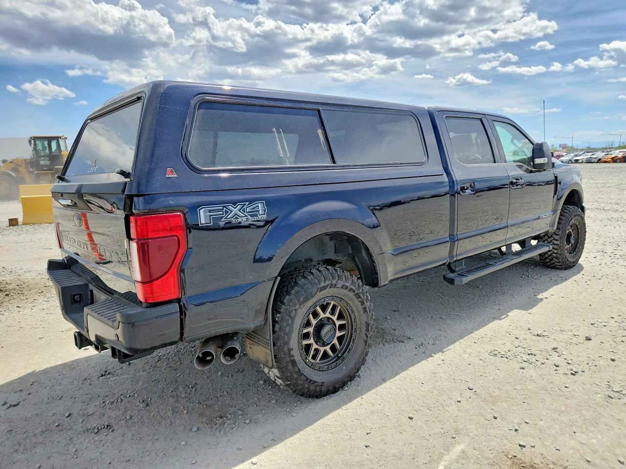 2022 Ford F250 Super Duty - Фото 3