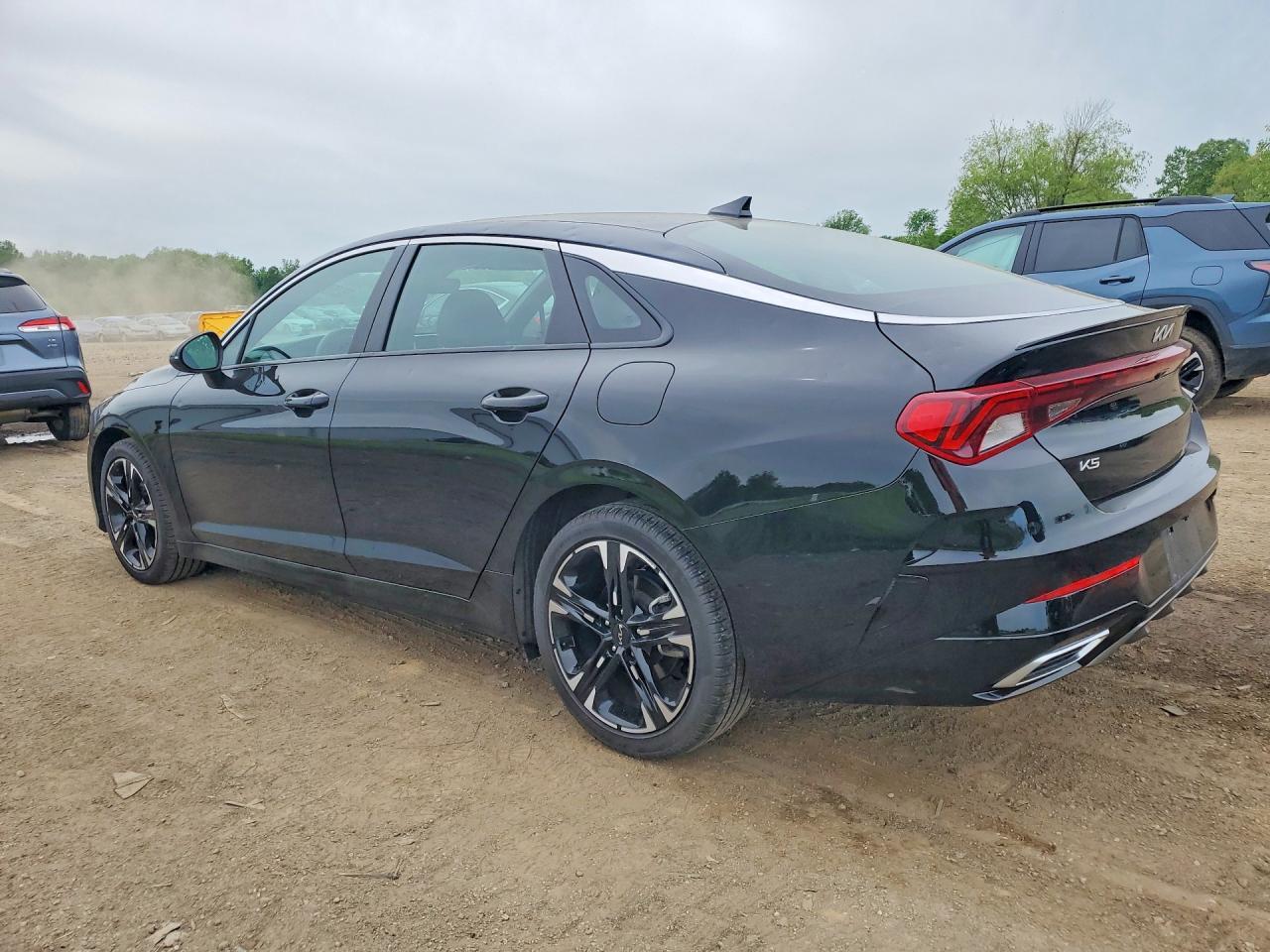 2024 Kia K5 Gt Line - Image 2