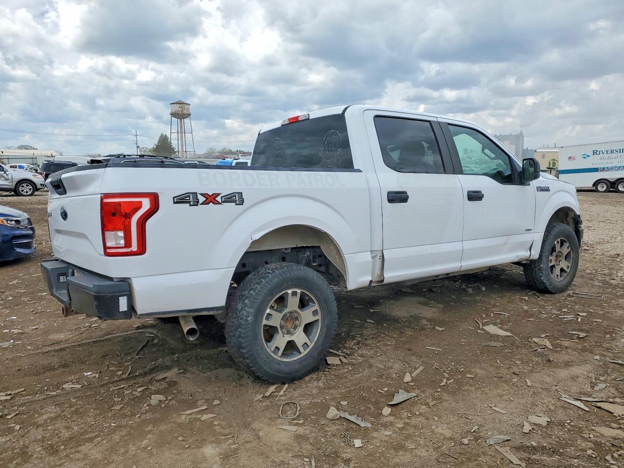 2015 Ford F150 Supercrew - Image 3