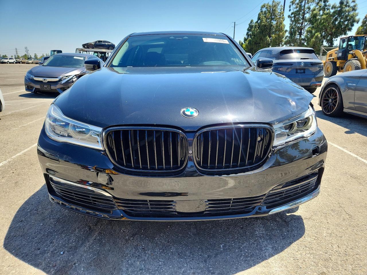 2016 BMW 750 I - Фото 5