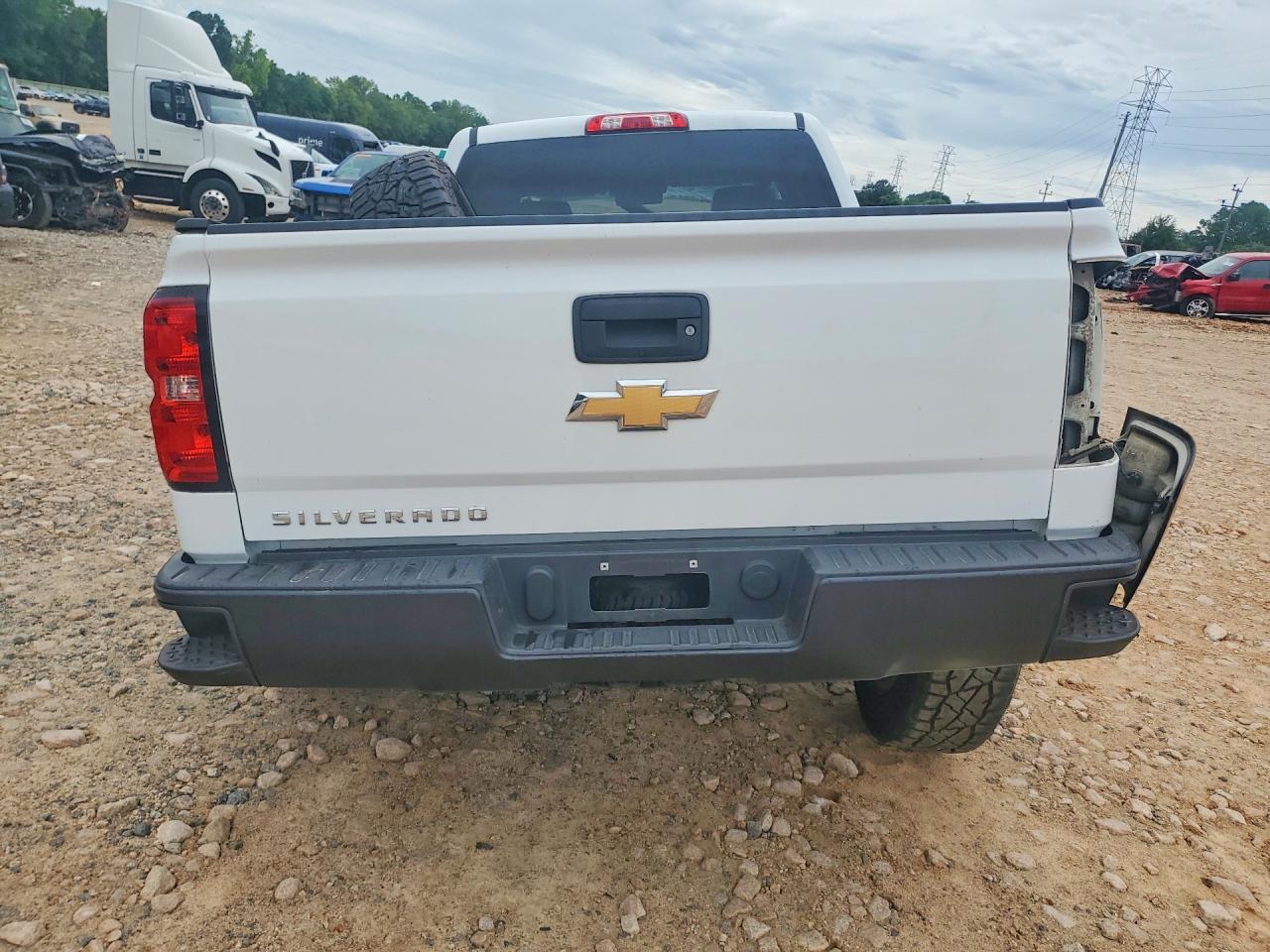 2018 Chevrolet Silverado K1500 - Image 6