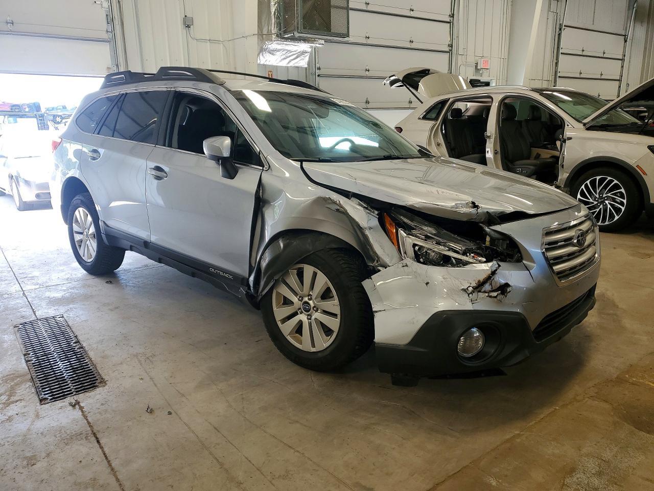 2017 Subaru Outback 2.5I Premium - Фото 4