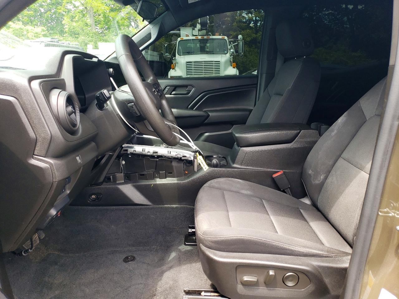 2023 Chevrolet Colorado Trail Boss - Image 7