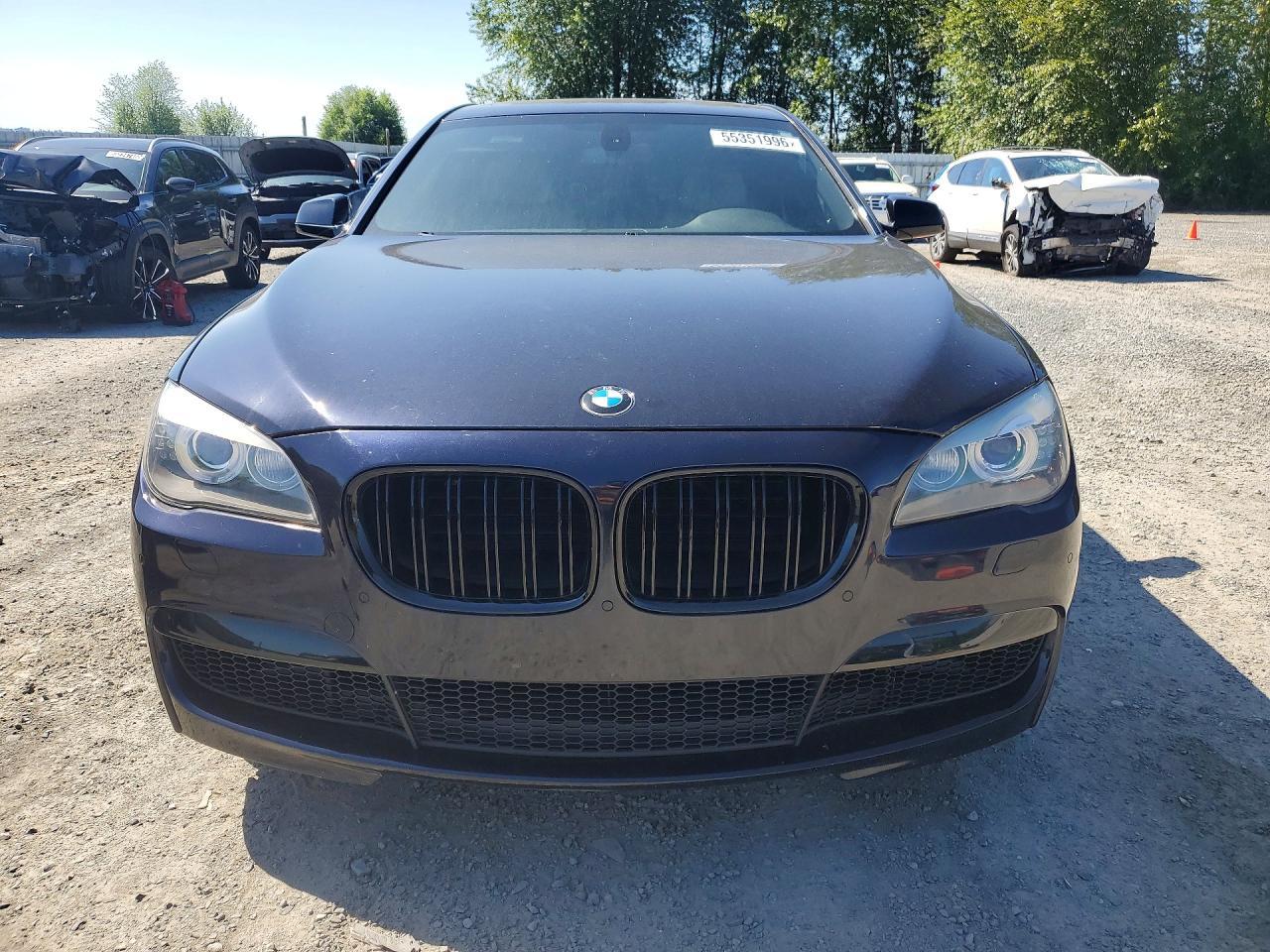 2011 BMW 740 I - Фото 5