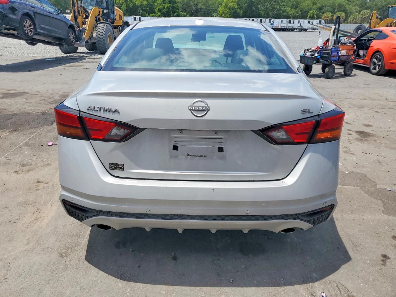 2023 Nissan Altima Sl - Фото 6