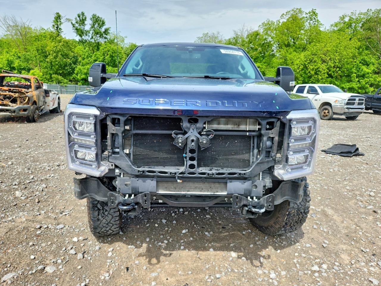 2025 Ford F350 Super Duty - Image 5