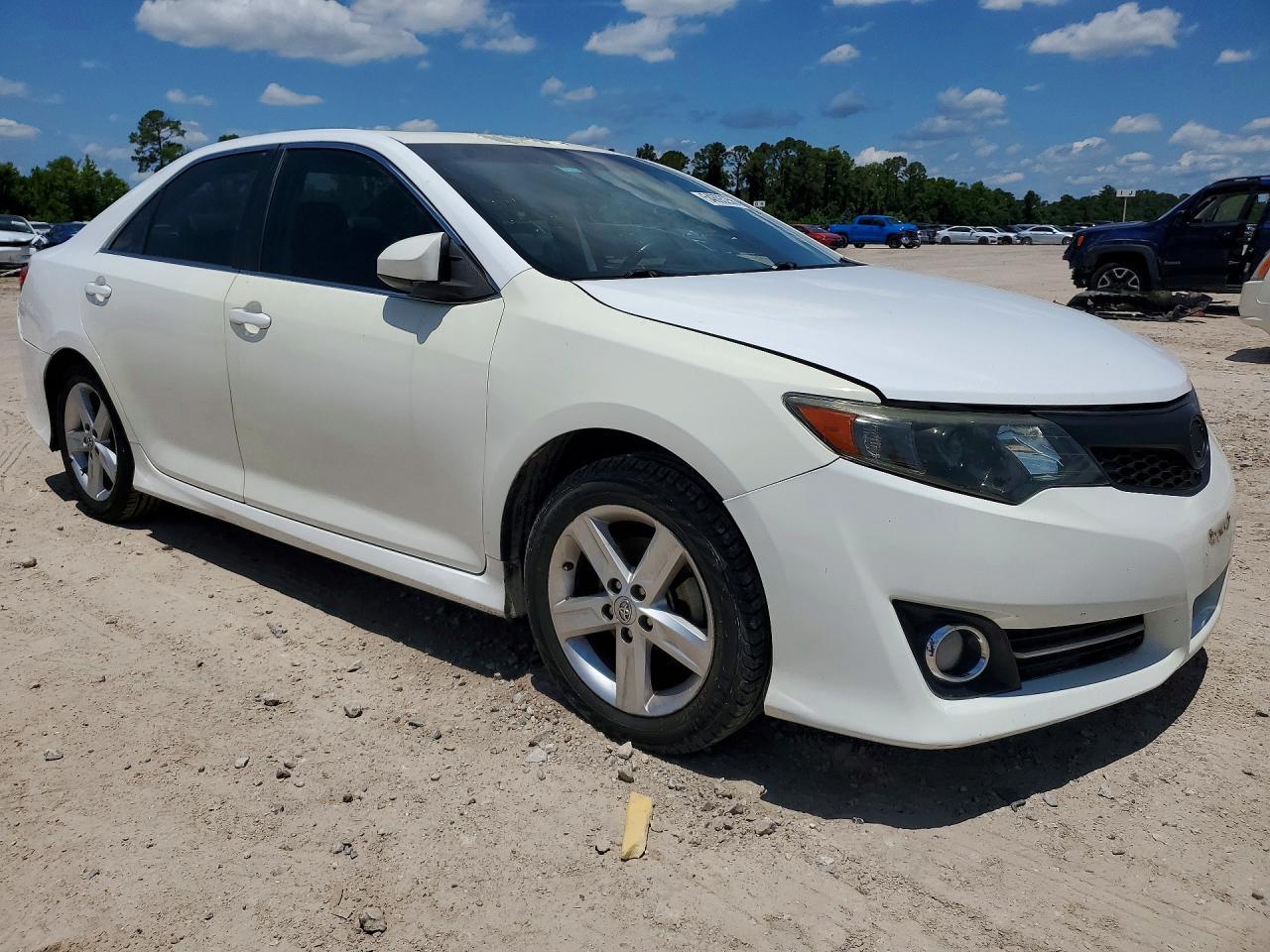 2013 Toyota Camry Se - Фото 4