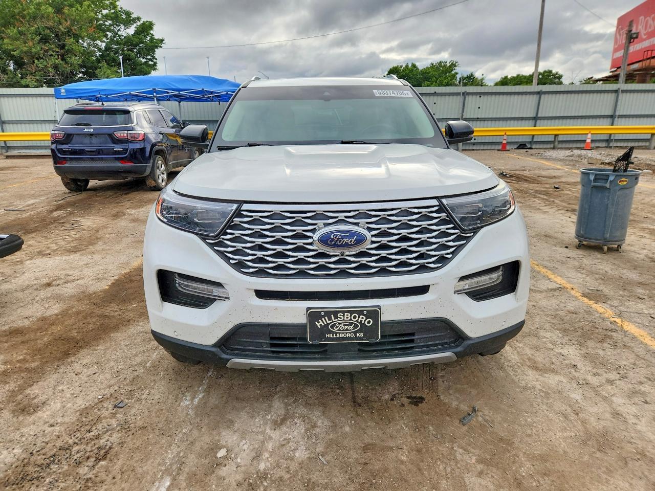 2021 Ford Explorer Platinum - Image 5