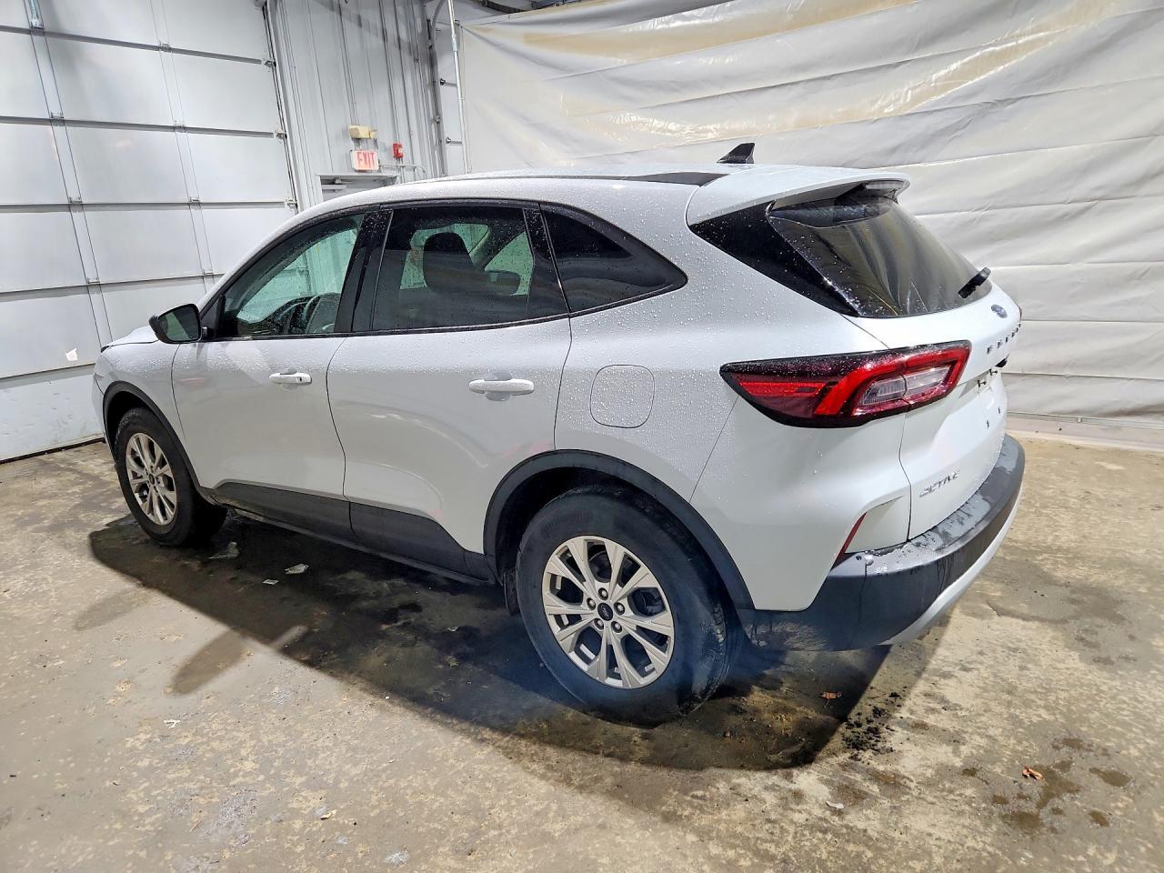 2025 Ford Escape Active - Image 2
