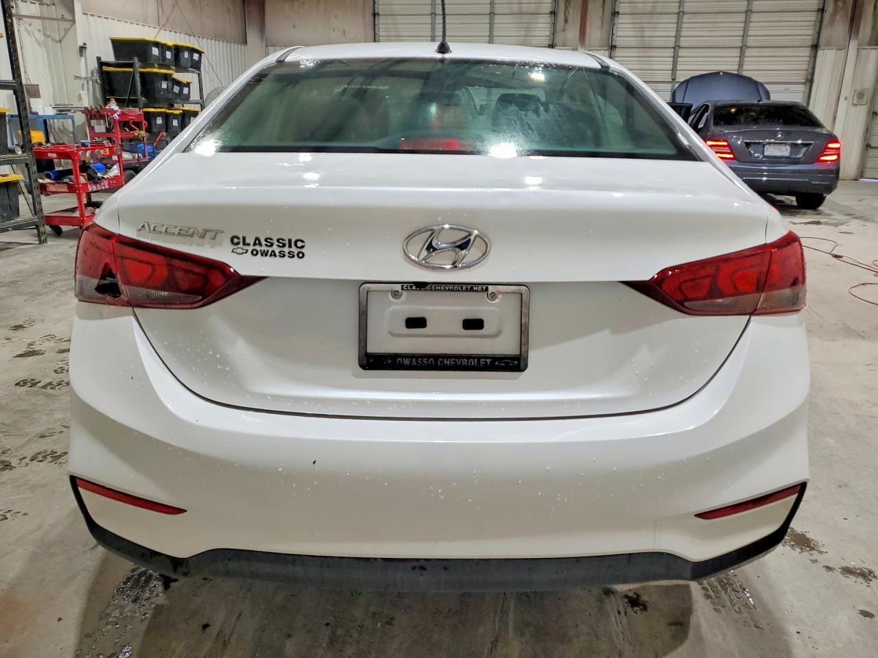 2022 Hyundai Accent Se - Фото 6