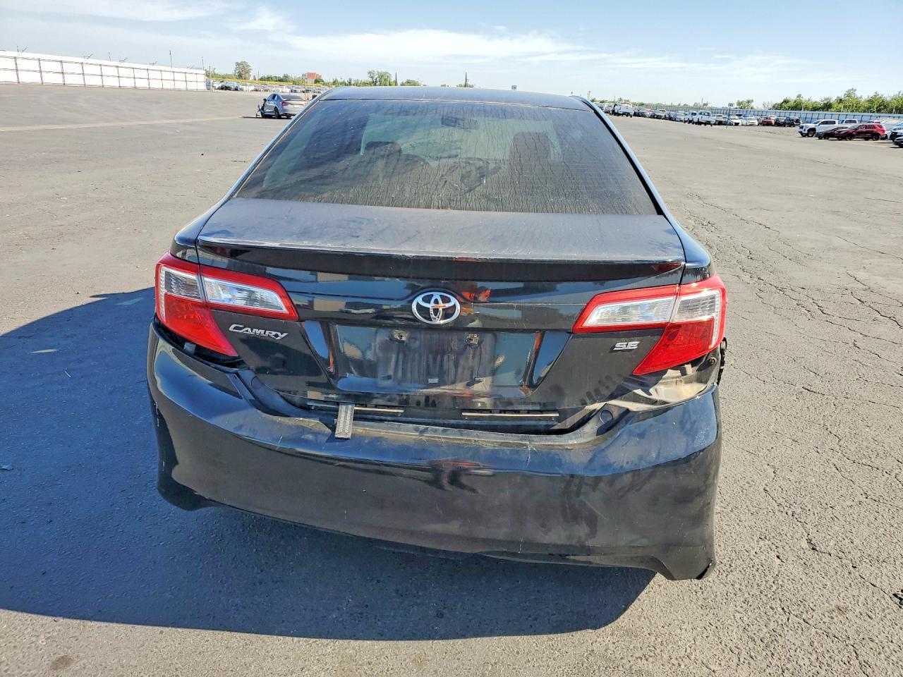 2014 Toyota Camry Se - Фото 6