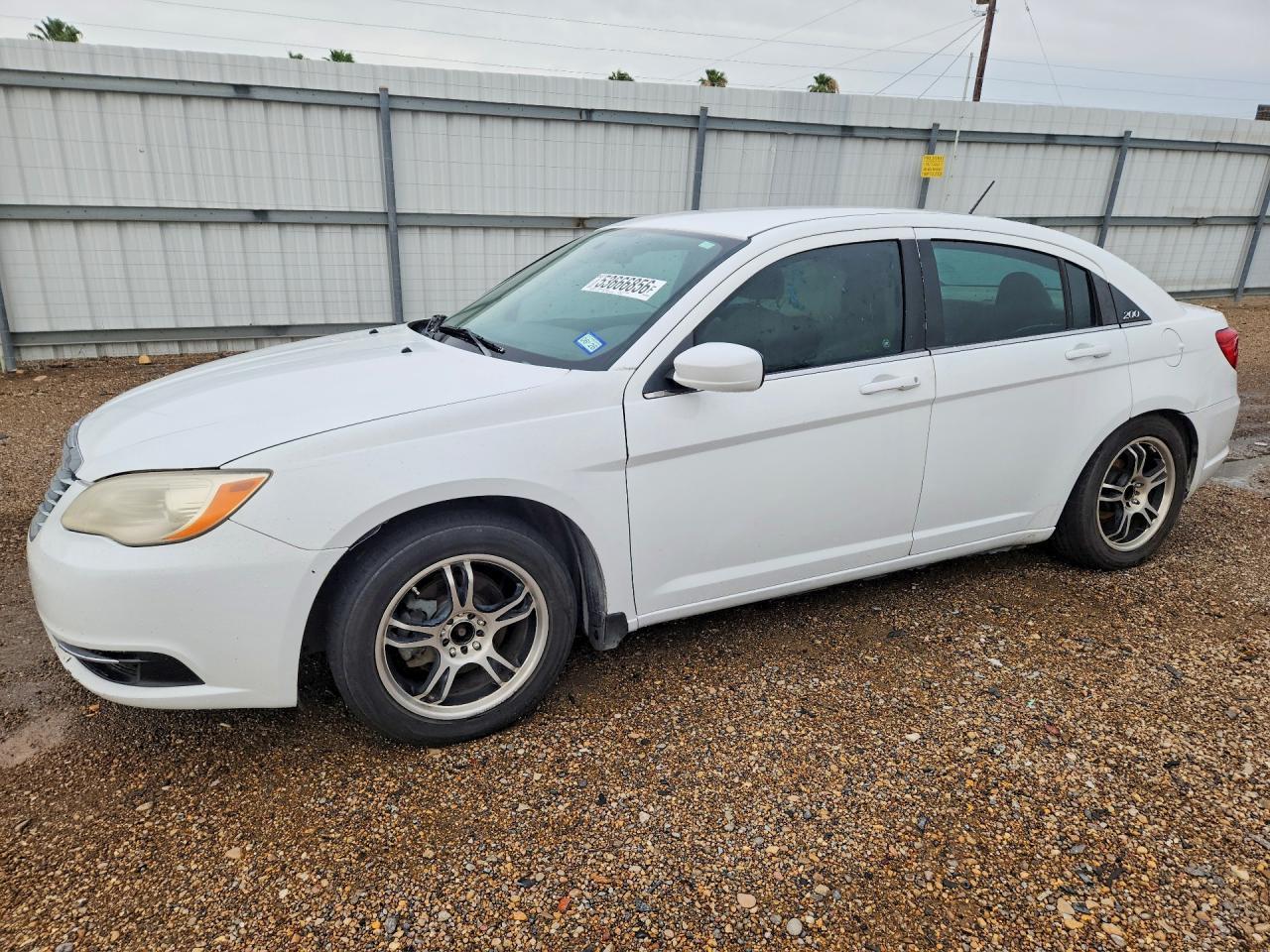 2014 Chrysler 200 Lx