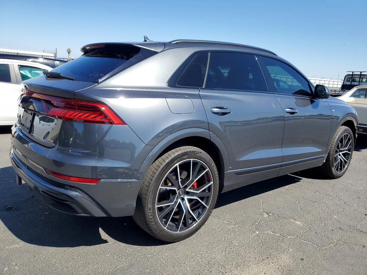 2021 Audi Q8 Premium Plus S-Line - Фото 3