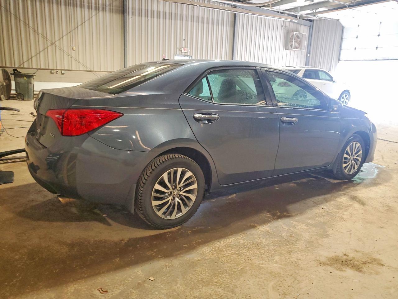 2018 Toyota Corolla Xle - Image 3