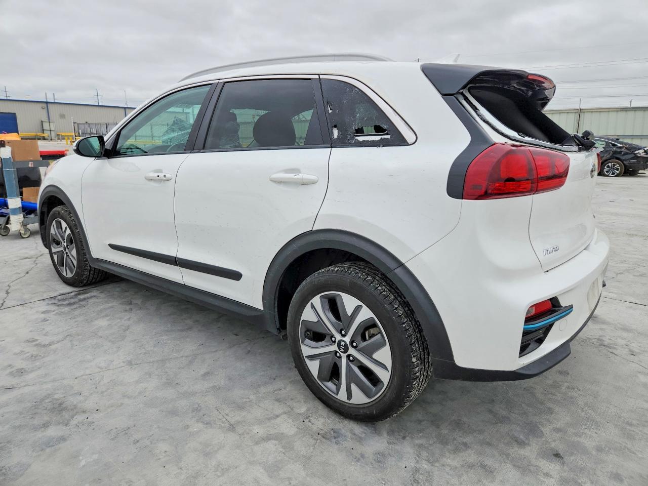 2021 Kia Niro - Image 2