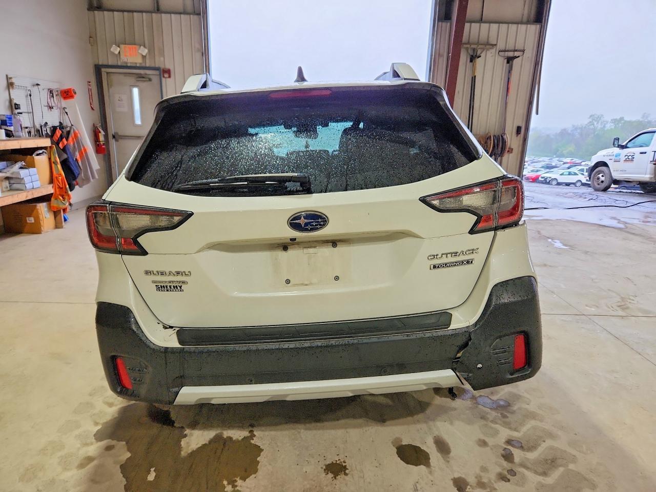 2022 Subaru Outback Touring - Фото 6
