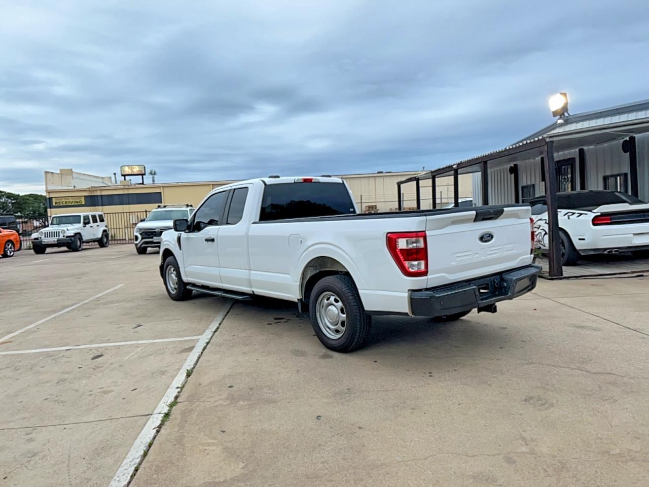2022 Ford F150 Super Cab - Фото 3